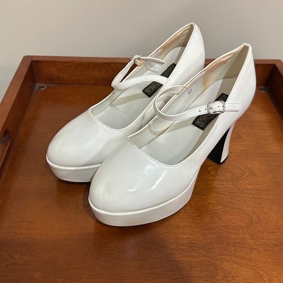 Funtasma Mary Jane Pump, White, Size 10 - Picture 7 of 14